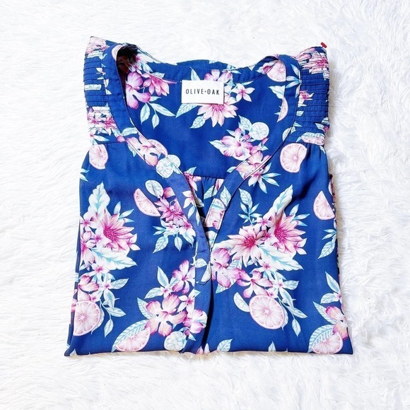 Olive & Oak Blue Flower Printed Sleeveless Top Med - Picture 6 of 6